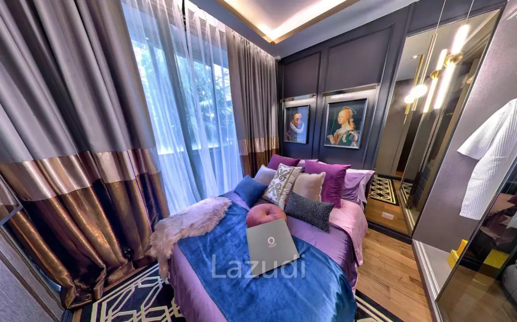 2 Bed 2 Bath 94.79 SQ.M One Altitude Charoenkrung