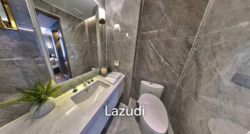 2 Bed 2 Bath 94.79 SQ.M One Altitude Charoenkrung