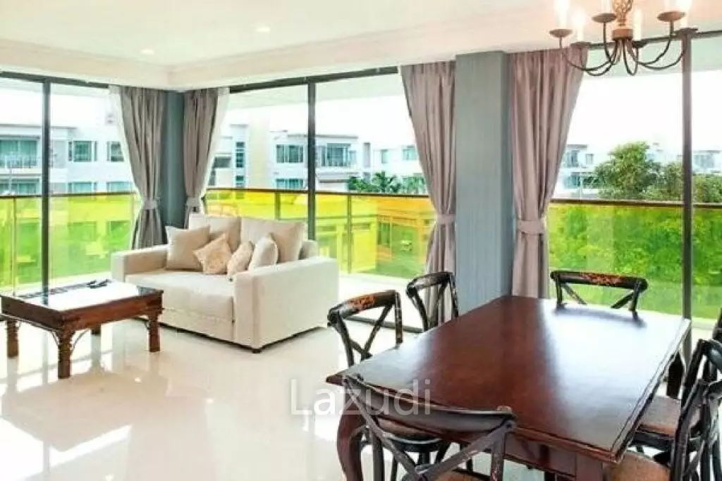 Beautufully 2 Bed Condo in Town