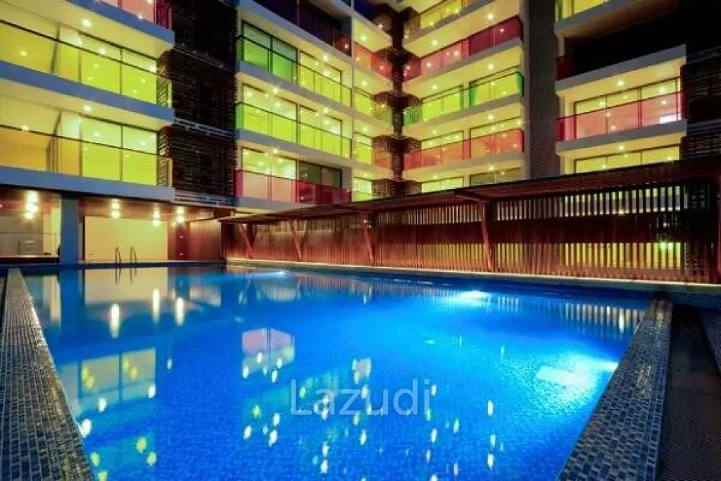 Beautufully 2 Bed Condo in Town