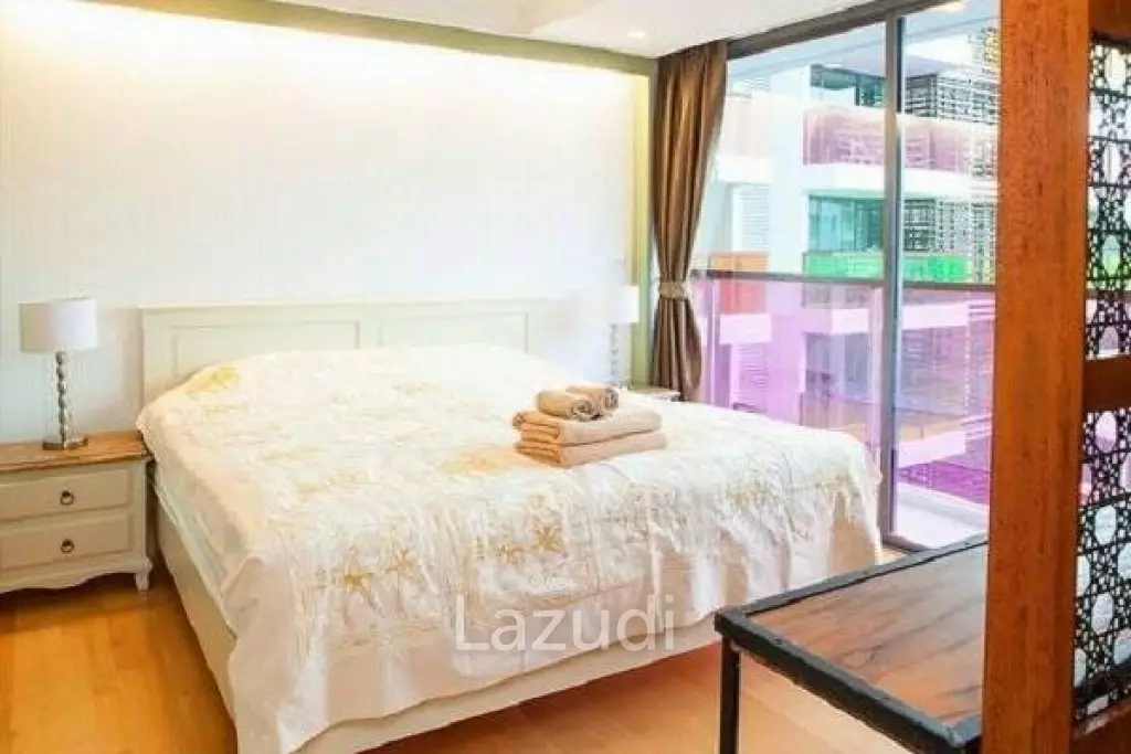 Beautufully 2 Bed Condo in Town