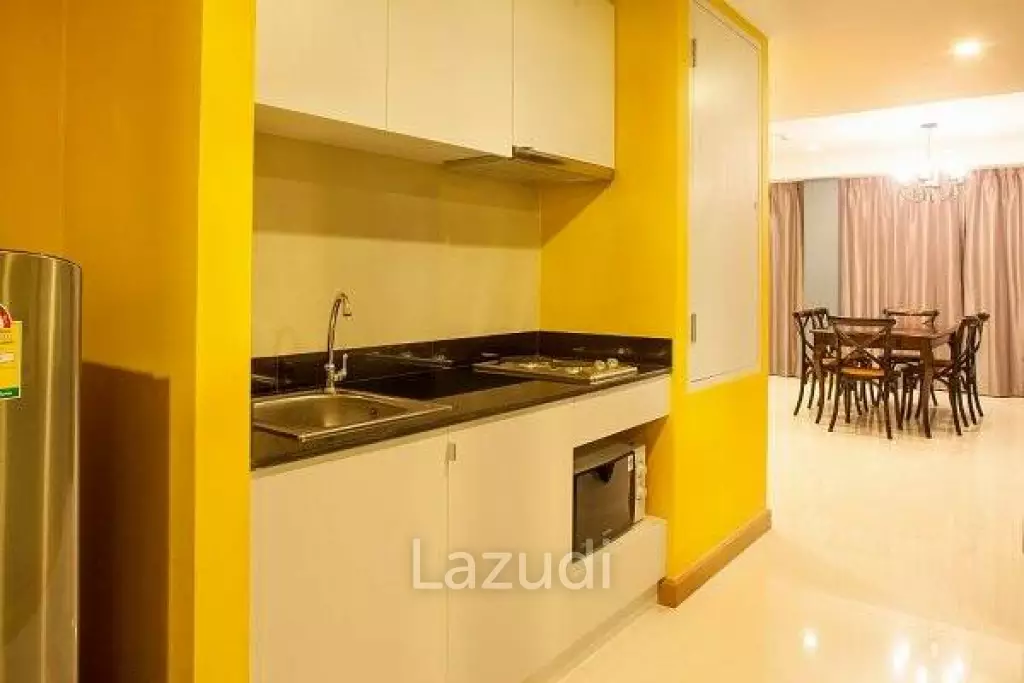 Beautufully 2 Bed Condo in Town