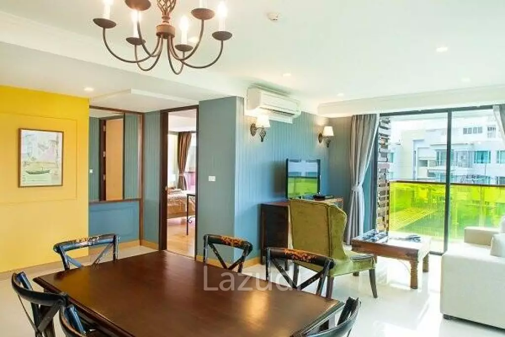 Beautufully 2 Bed Condo in Town