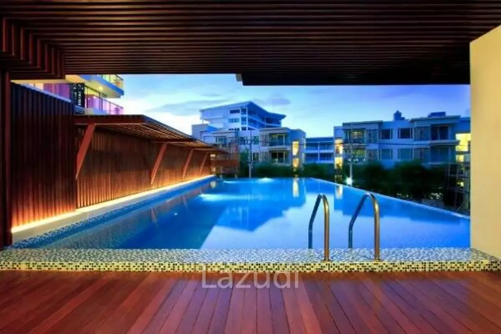 Beautufully 2 Bed Condo in Town