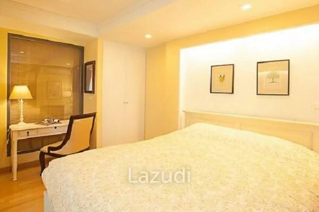 Beautufully 2 Bed Condo in Town