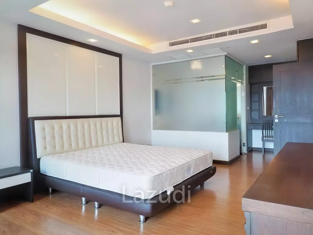3 Bed 3 Bath 200 SQ.M Sathorn Gardens