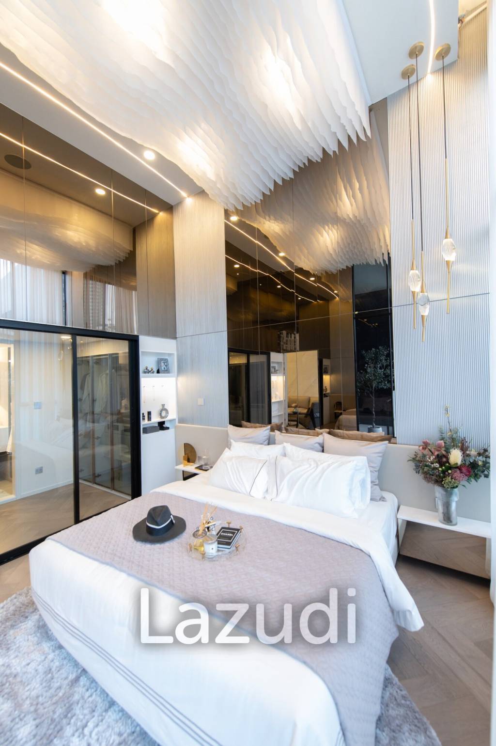 2 Bed 1 Bath 91.5 SQ.M. Origin Thonglor World