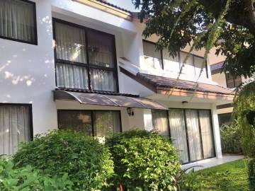 5 Bed 4 Bath 350 SQ.M Noble House Thonglor 25
