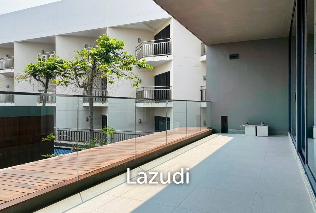 Baan Sumranlom Condo : 2 Bed 2 Bath Close To The Beach