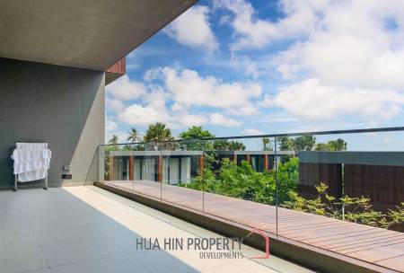 Baan Sumranlom Condo : 2 Bed 2 Bath Close To The Beach