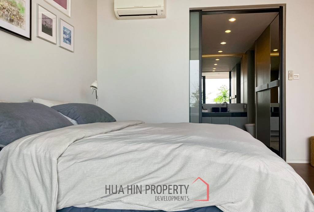 Baan Sumranlom Condo : 2 Bed 2 Bath Close To The Beach