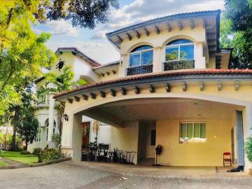 5 Bed 6 Bath 850 SQM Prukpirom Regent Sukhumvit