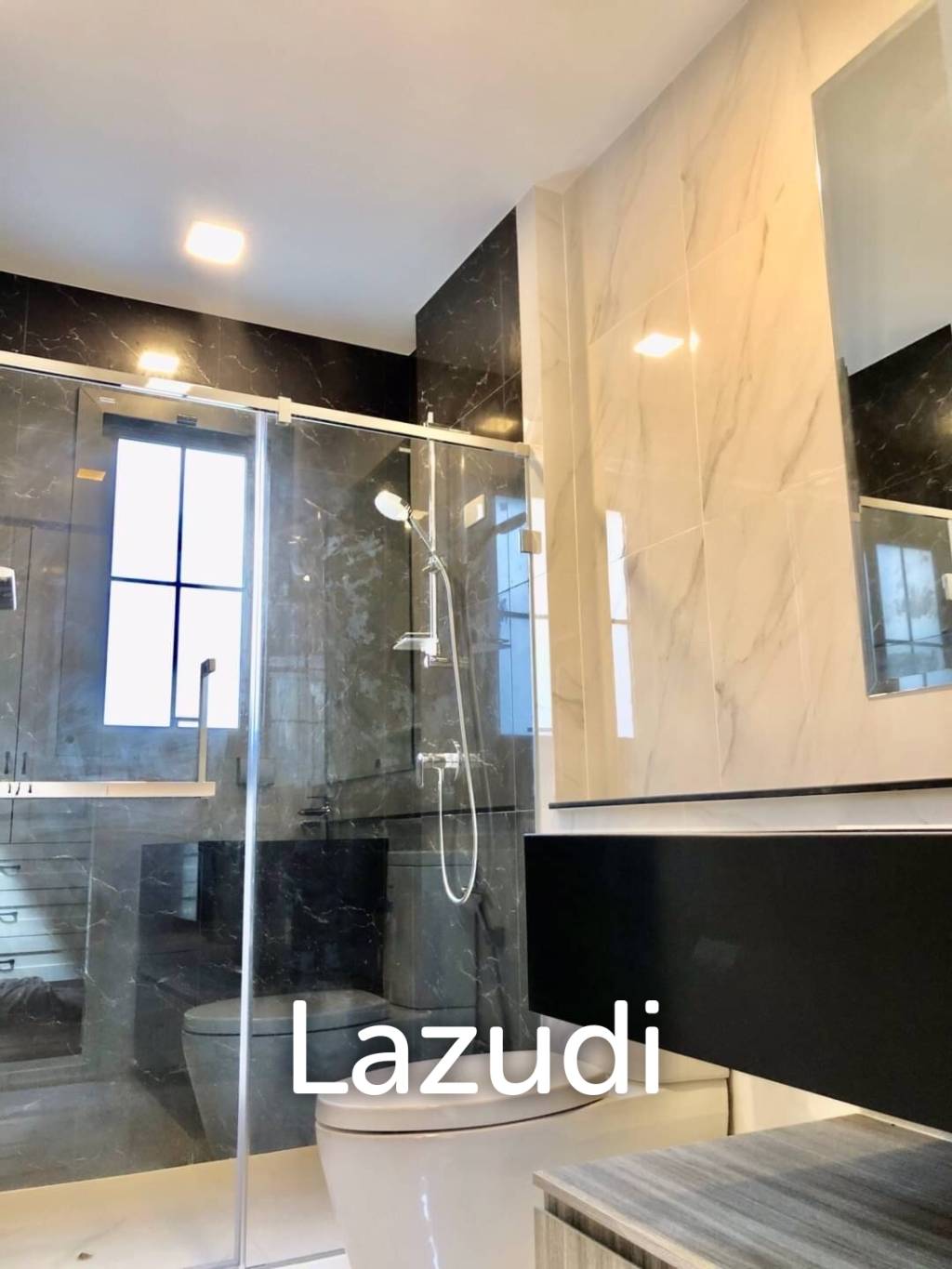 4 Bed 5 Bath 528 SQM The Palazzo Srinakarin