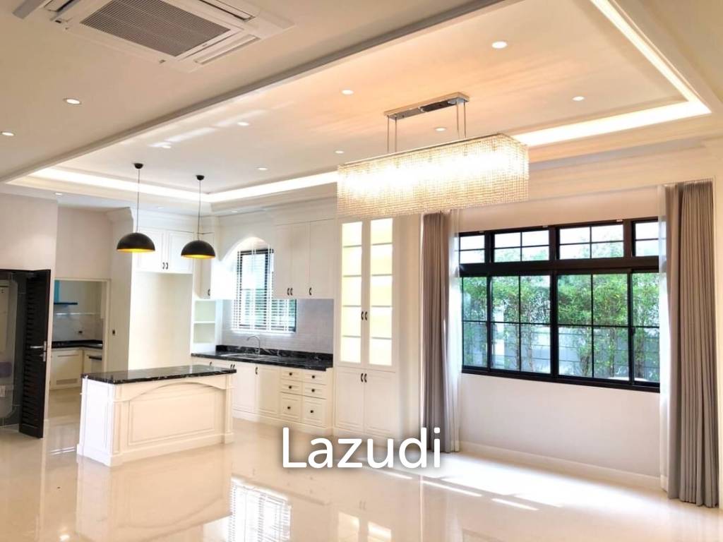 4 Bed 5 Bath 528 SQM The Palazzo Srinakarin