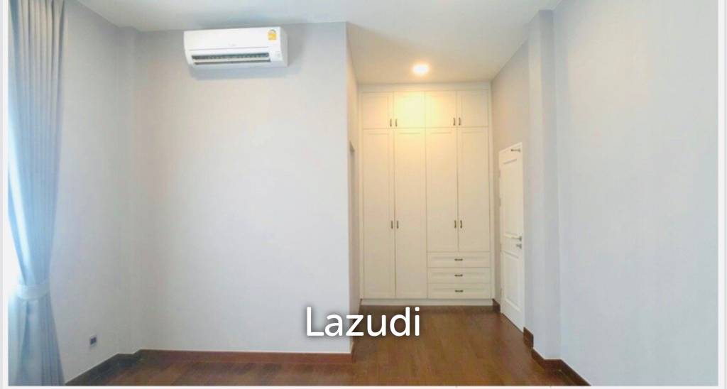 4 Bed 5 Bath 528 SQM The Palazzo Srinakarin
