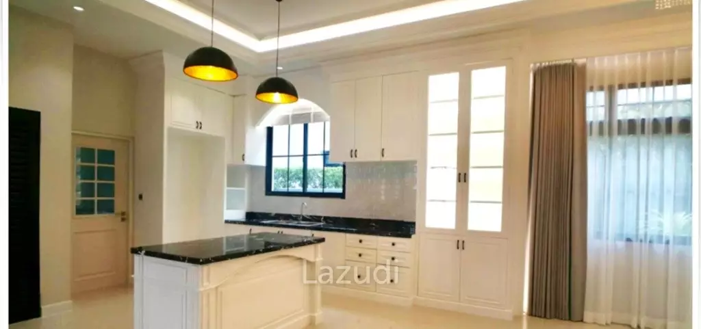 4 Bed 5 Bath 528 SQM The Palazzo Srinakarin