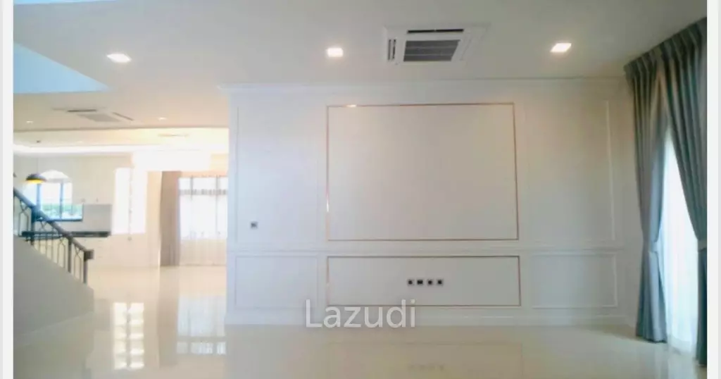 4 Bed 5 Bath 528 SQM The Palazzo Srinakarin