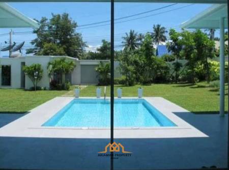 3-bed pool villa located near Bophut beach