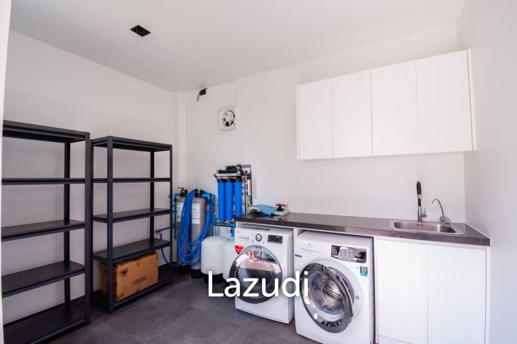 698 Sqm 3 Bed 3 Bath Villa For Sale