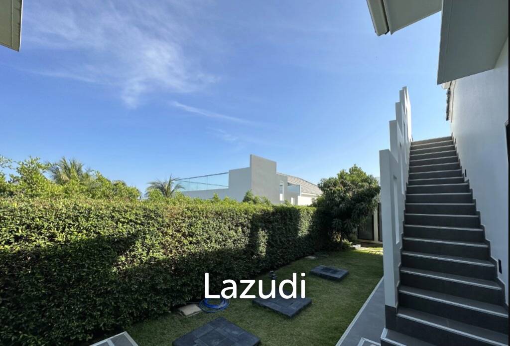 477 ตร.ม 4 เตียง 3 อาบน้ำ วิลล่า For ขาย