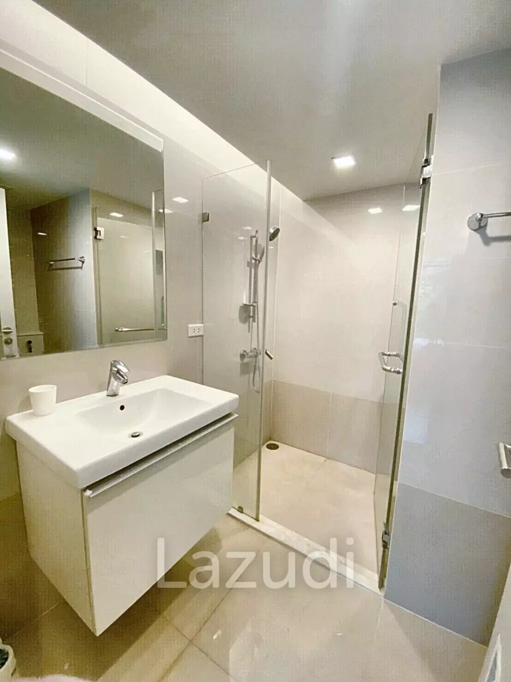 1 Bed 1 Bath 47 SQ.M Focus Ploenchit