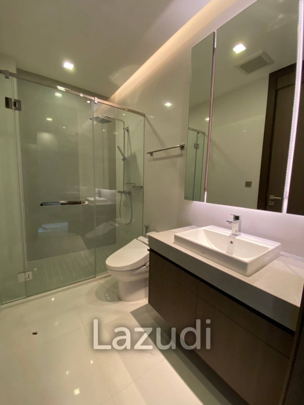 2 Bed 2 Bath 93 SQ.M at Q1 Sukhumvit