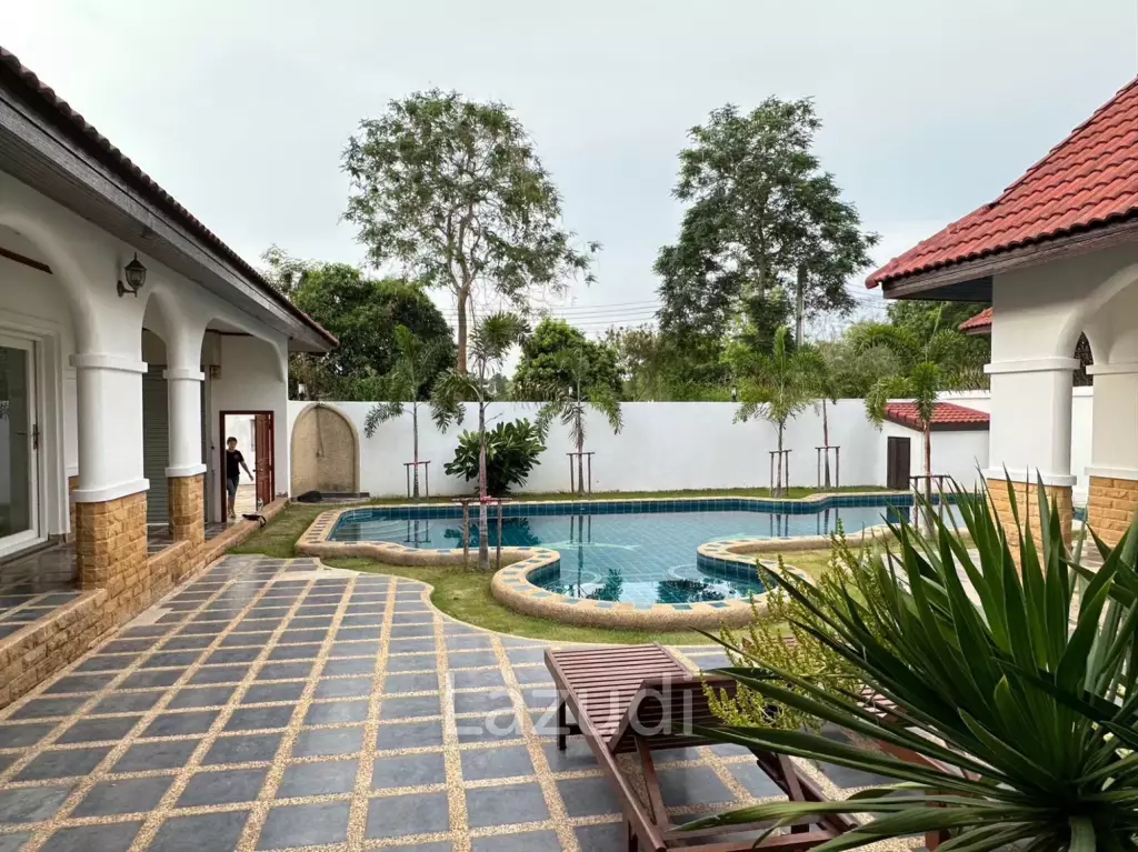 3 Bed 3 Bath 200 Sqm. Nirvana Poll Villa3.
