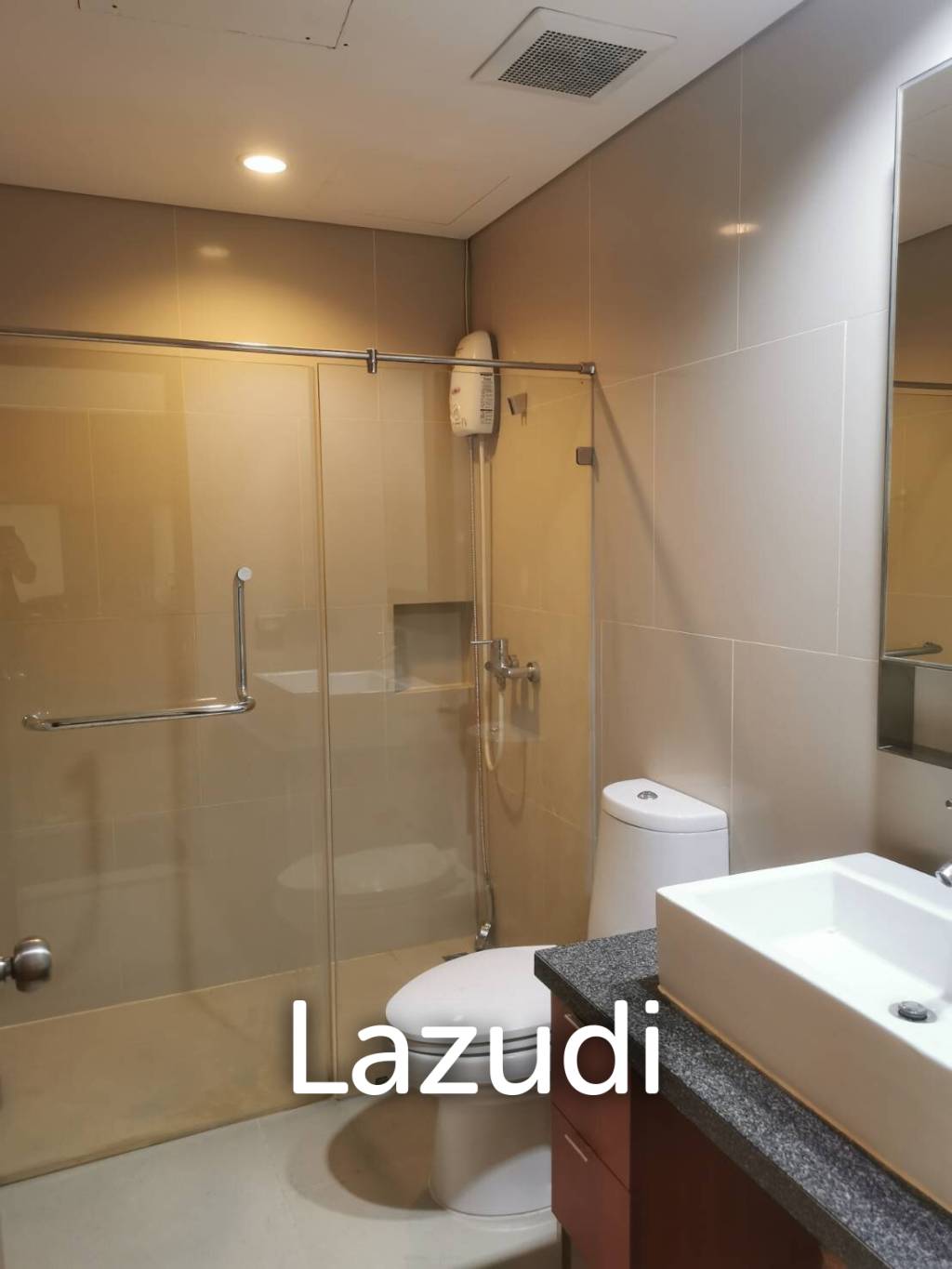 1 Bed 1 Bath 38 SQ.M Villa Sathorn Condo