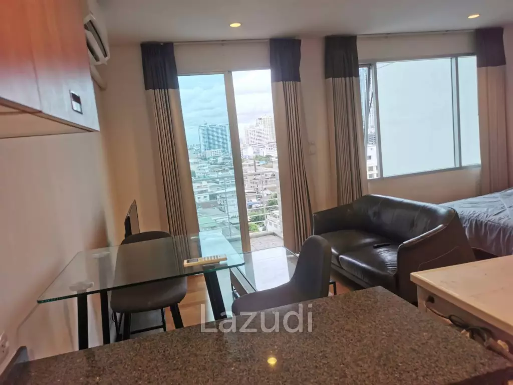 1 Bed 1 Bath 38 SQ.M Villa Sathorn Condo