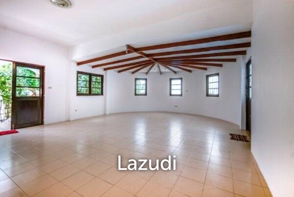 Great Value 3 Bed Pool Villa