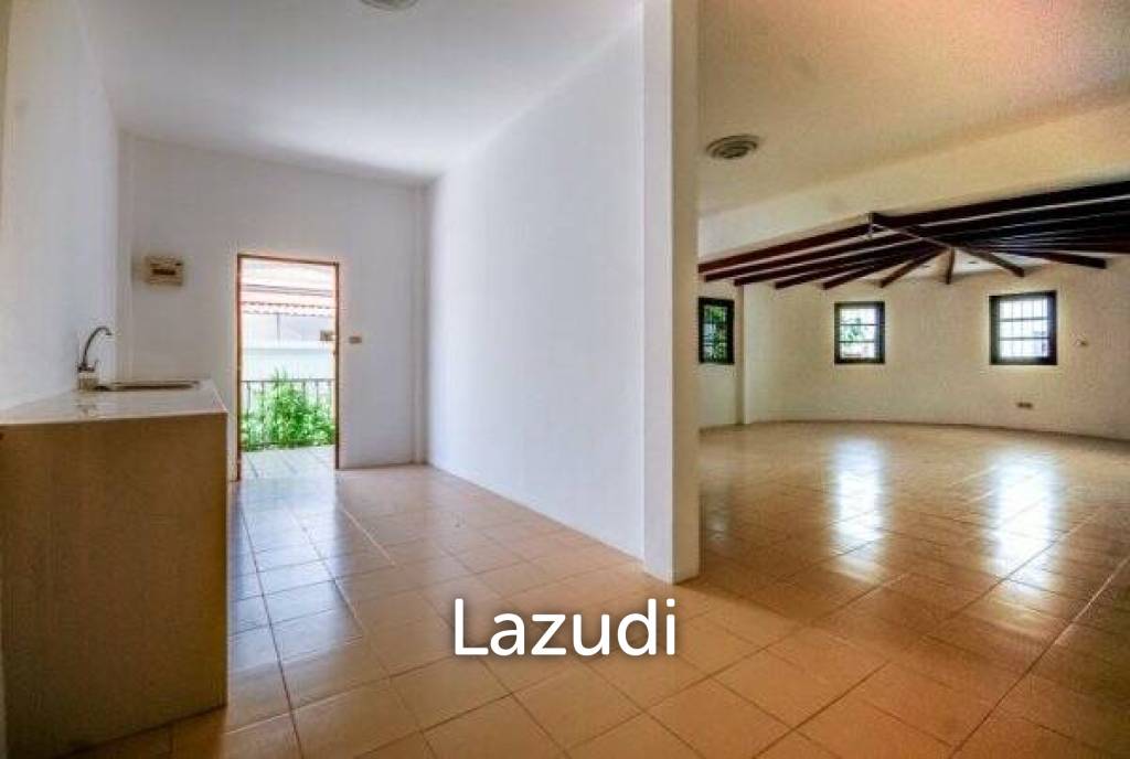 Great Value 3 Bed Pool Villa