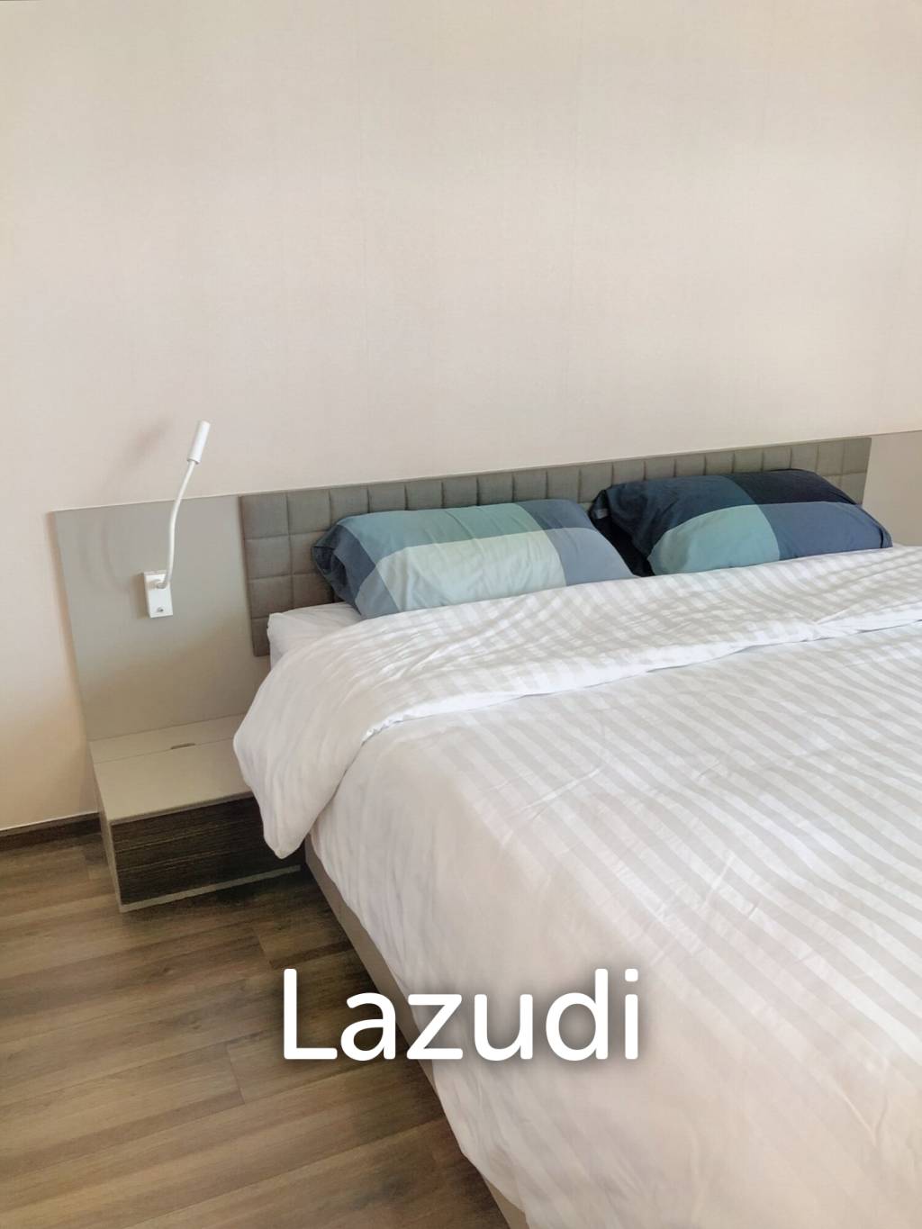3 Bed 3 Bath 110 SQM Teal Sathorn Taksin
