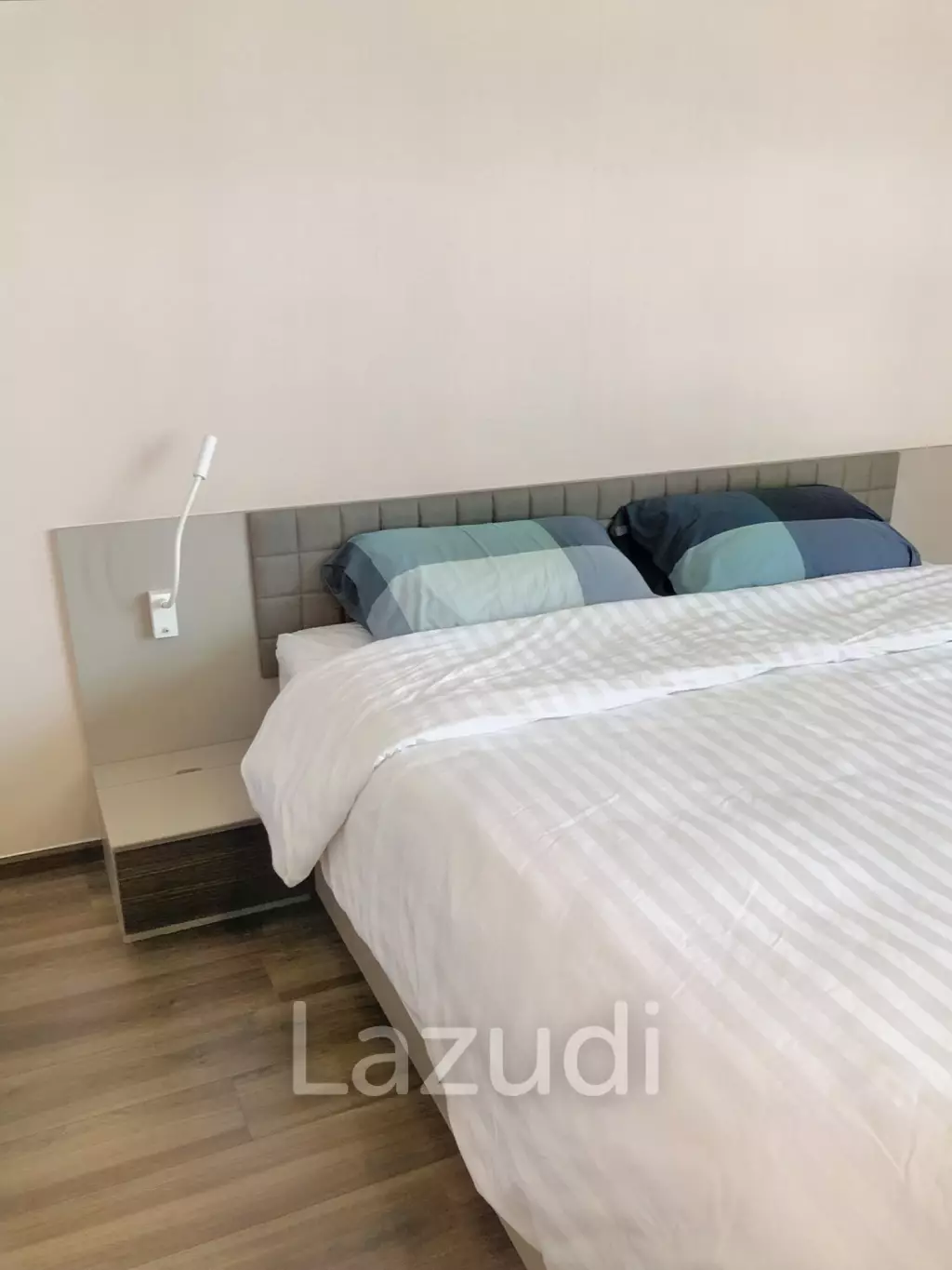 3 Bed 3 Bath 110 SQM Teal Sathorn Taksin