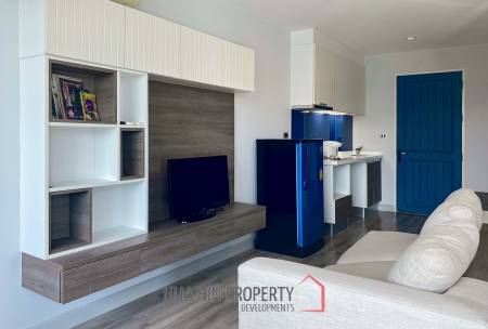 The Crest Santora: 1 Bedroom Sea View Condo