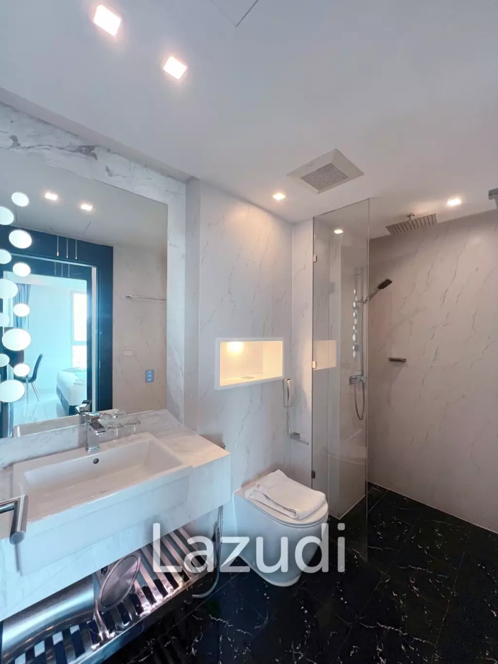 1 Bed 1 Bath 37.40 SQ.M Amari Residences.