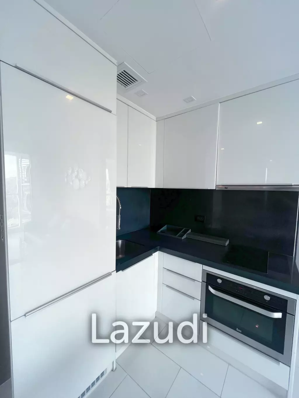 1 Bed 1 Bath 37.40 Sqm. Amari Residences.