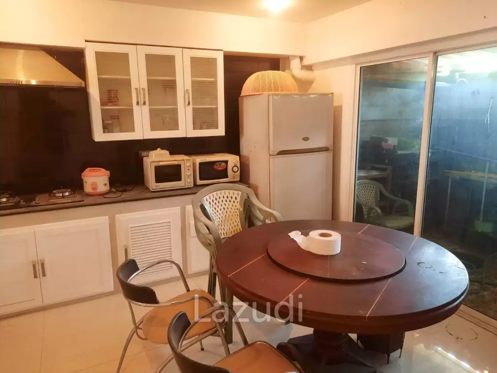 5 Bedroom 120 SQ.M Townhouse Sea View For Sale