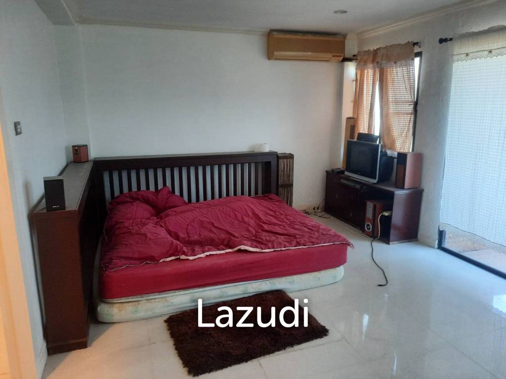 5 Bedroom 120 SQ.M Townhouse Sea View For Sale