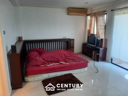 5 Bedroom 120 SQ.M Townhouse Sea View For Sale