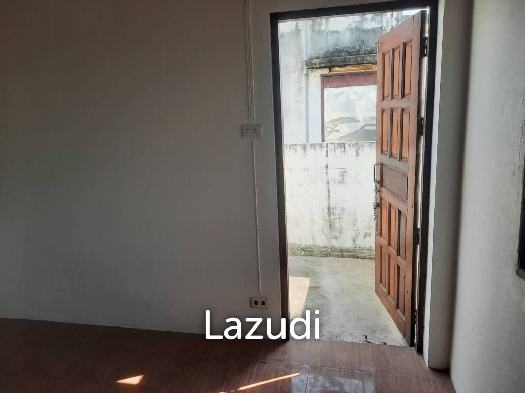 5 Bedroom 120 SQ.M Townhouse Sea View For Sale
