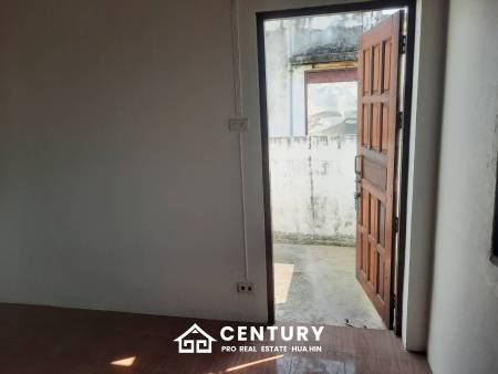 5 Bedroom 120 SQ.M Townhouse Sea View For Sale