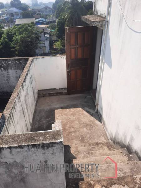 5 Bedroom 120 SQ.M Townhouse Sea View For Sale