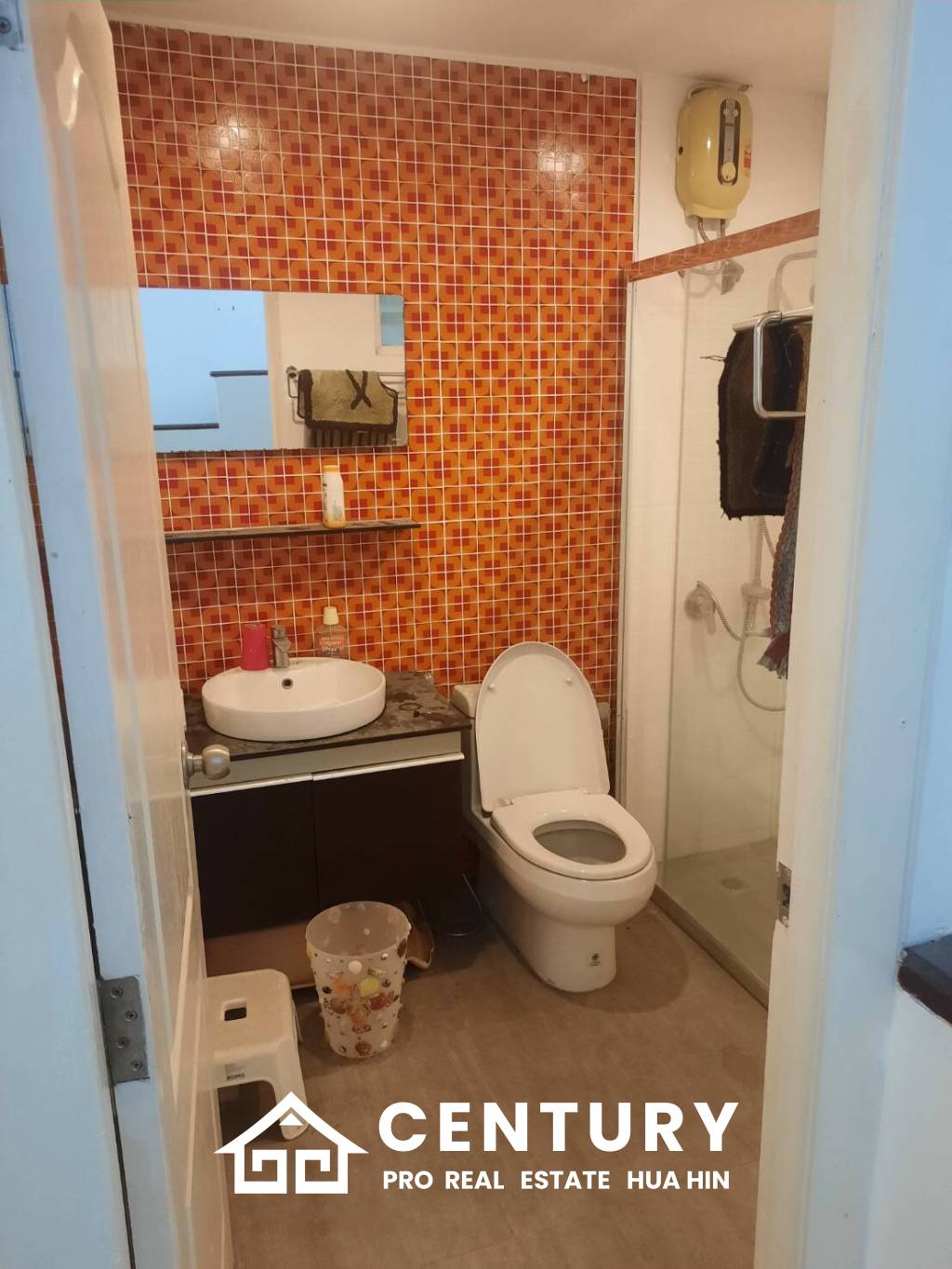 5 Bedroom 120 SQ.M Townhouse Sea View For Sale