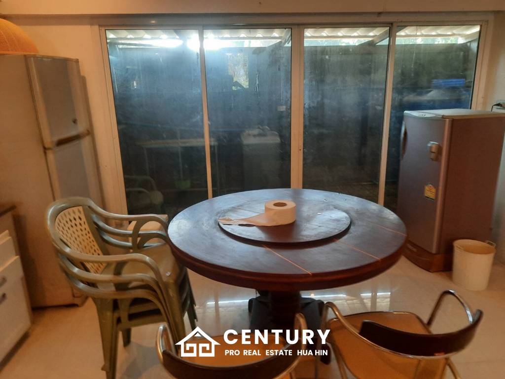 5 Bedroom 120 SQ.M Townhouse Sea View For Sale