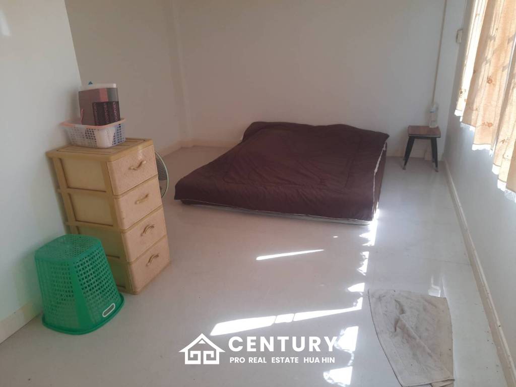 5 Bedroom 120 SQ.M Townhouse Sea View For Sale