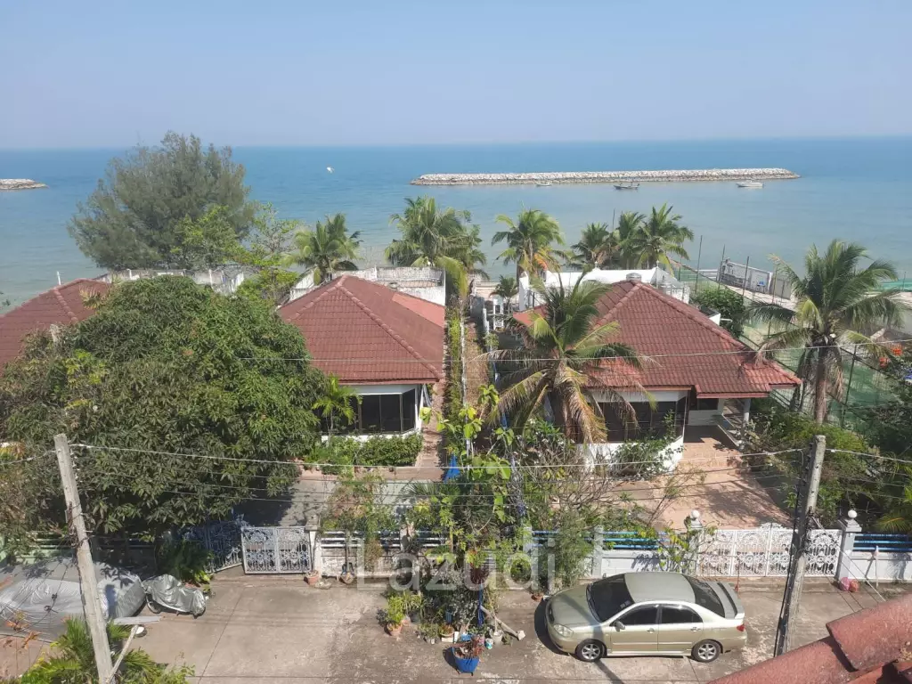 5 Bedroom 120 SQ.M Townhouse Sea View For Sale