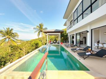 Brand New Luxury Villa in Koh Samui