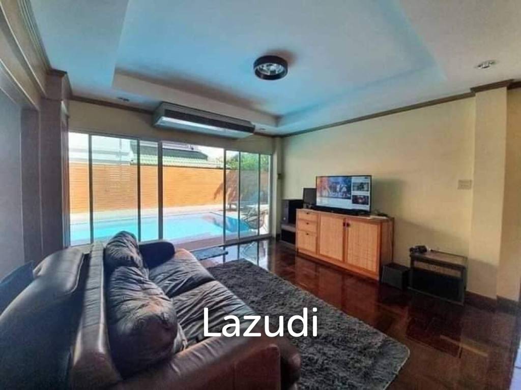 5 Bedrooms 5 Bathrooms 516 Sqm. Villa in Pattaya.