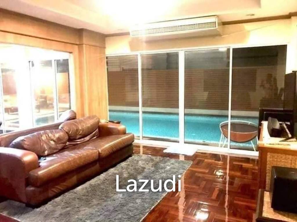 5 Bedrooms 5 Bathrooms 516 Sqm. Villa in Pattaya.