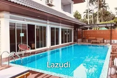 5 Bedrooms 5 Bathrooms 516 Sqm. Villa in Pattaya.